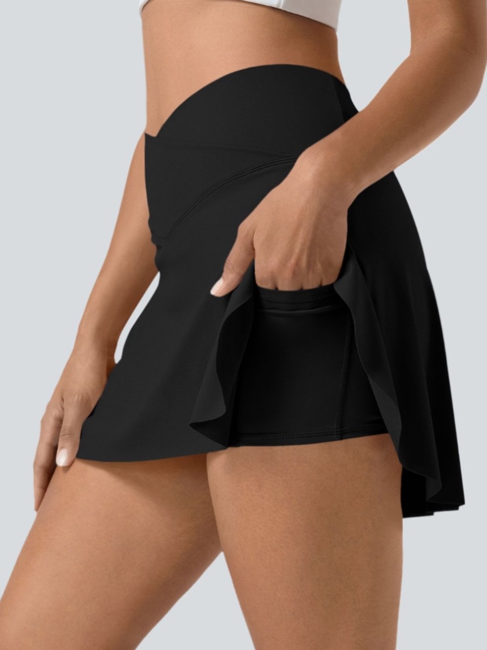 NWT HALARA Everyday SoftlyZero™ Airy Crossover Mini Skirt in Black